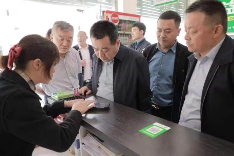 扩大行业“朋侪圈” 聚焦工业促转型——尊龙凯时人生就是搏集团赴四川、重庆开展考察调研活动